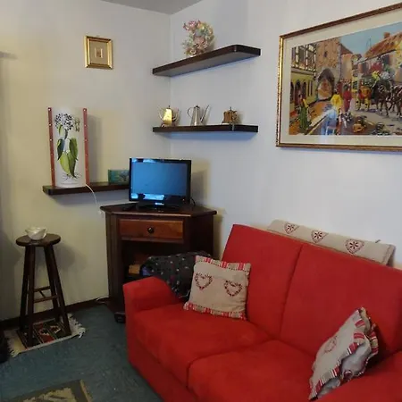 Apartment Casa Elvis La Thuile